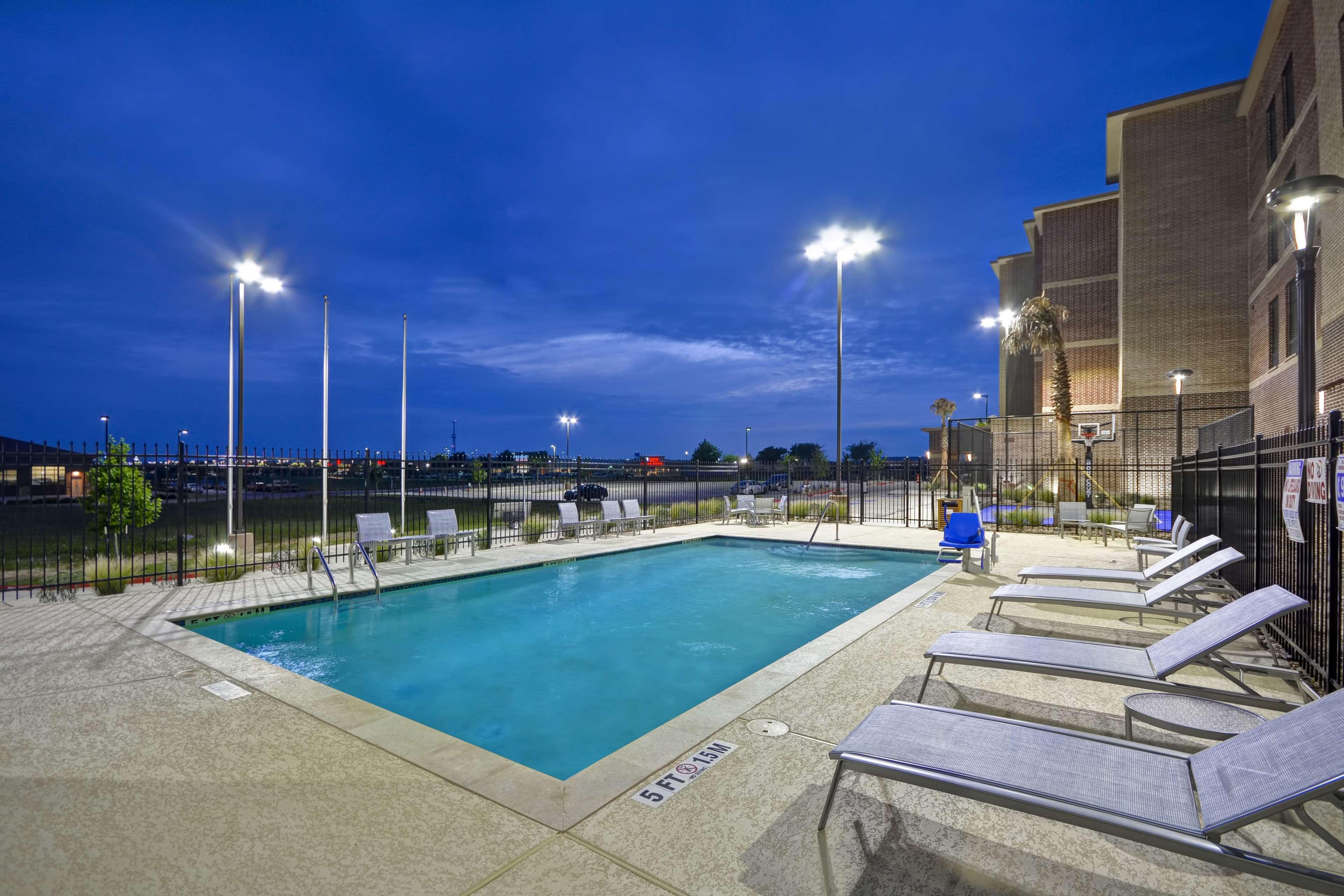 Homewood Suites By Hilton San Marcos Extérieur photo